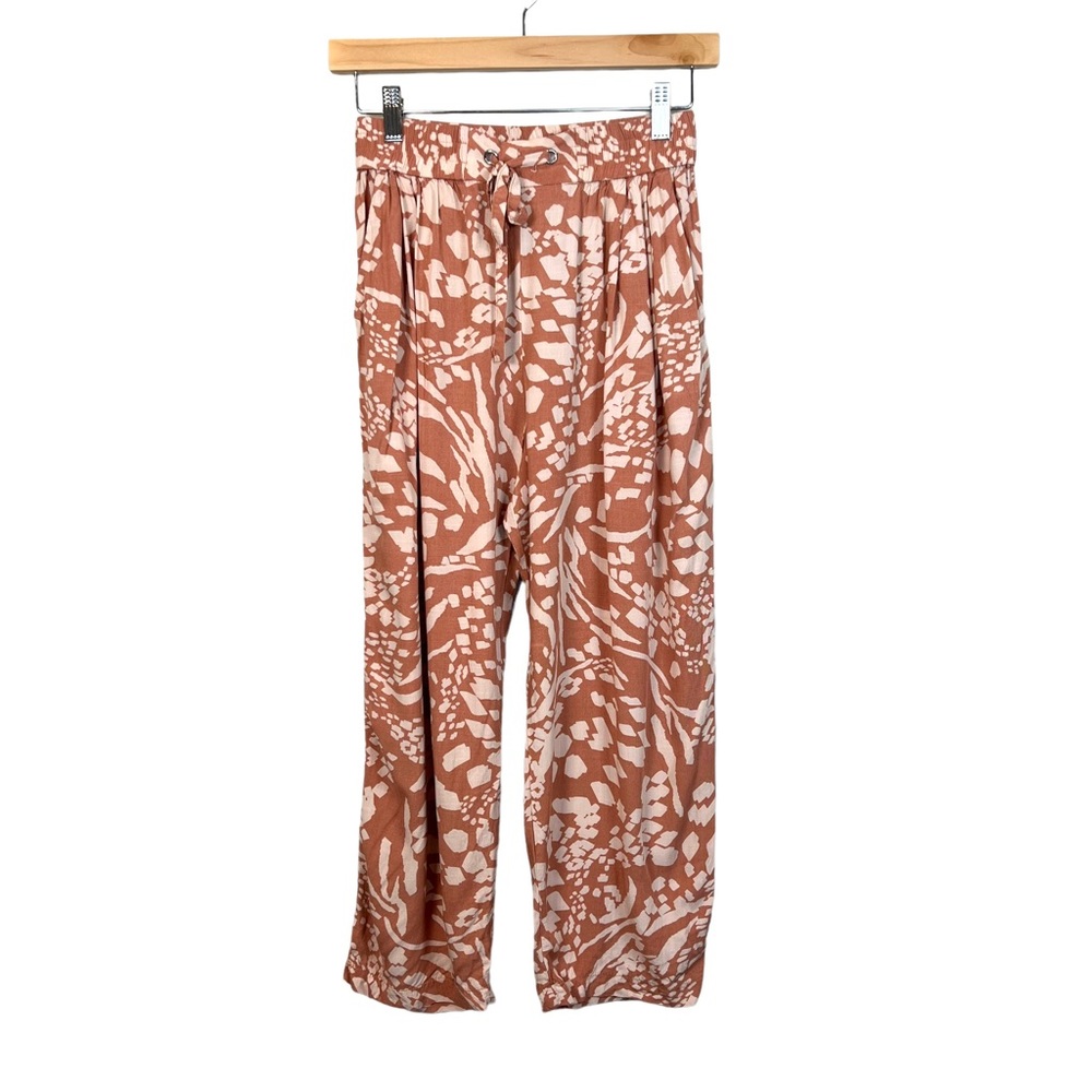 Petal & Pup Terracotta and White Cropped Pants